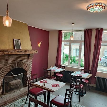 ホテル La Madeleine Saint-Benoît-sur-Loire エクステリア 写真