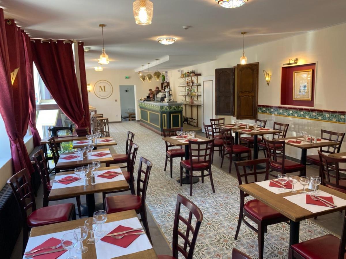 ホテル La Madeleine Saint-Benoît-sur-Loire エクステリア 写真