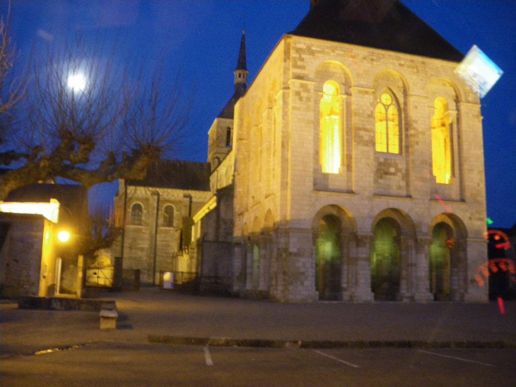 ホテル La Madeleine Saint-Benoît-sur-Loire 部屋 写真