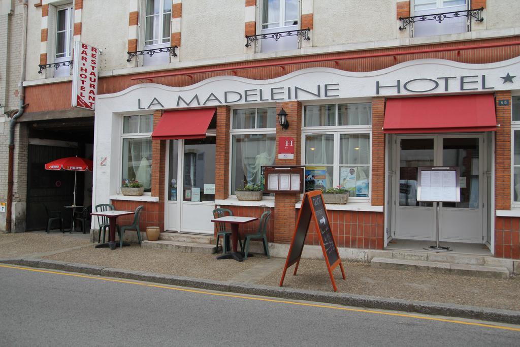 ホテル La Madeleine Saint-Benoît-sur-Loire エクステリア 写真
